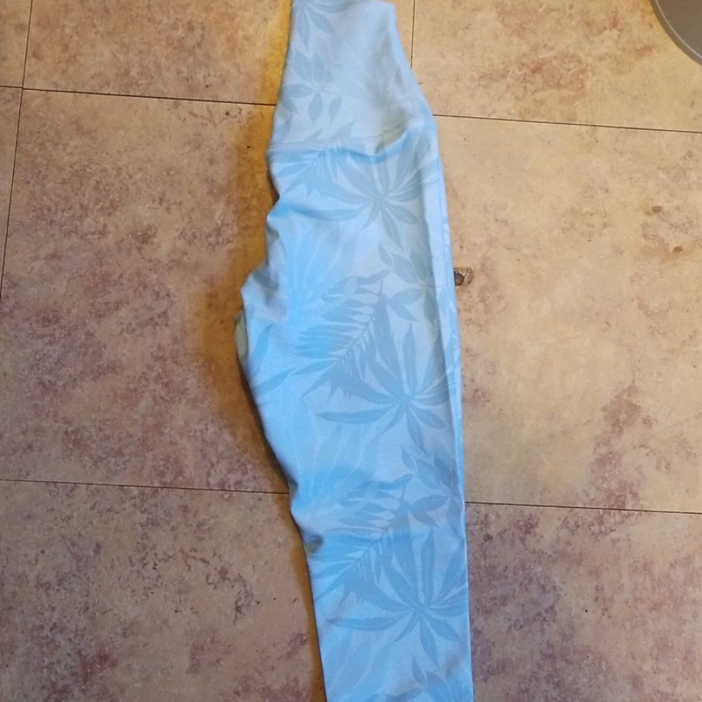 Ptula leggings.